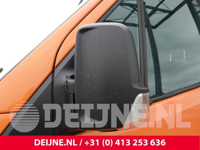 Mercedes Sprinter Außenspiegel links O322837