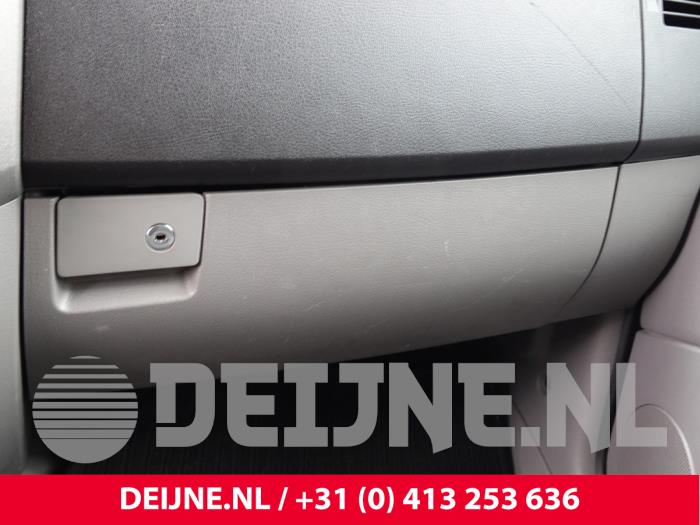 Mercedes Sprinter Handschuhfach O322848