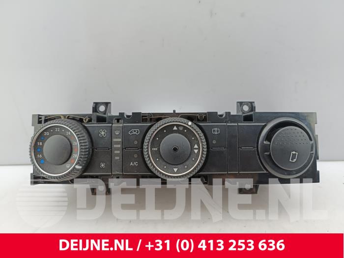 Mercedes Sprinter Kachel Bedieningspaneel O322859