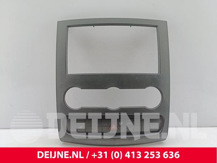 Mercedes Sprinter Panikbeleuchtung Schalter O322871