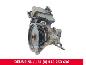 Mercedes Sprinter Power steering pump O322898 photo 2