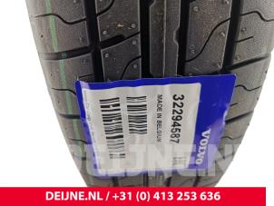 Volvo XC40 Notreserverad O323188 foto 3