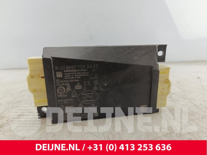 Mercedes Sprinter Module keyless vehicle O323231