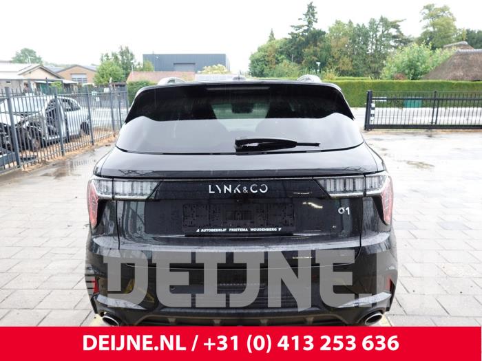 Lynk & Co 01 Achterklep O323499