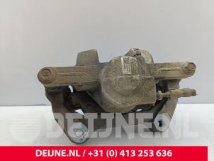 Lynk & Co 01 Remklauw (Tang) rechts-voor O323554 foto 2
