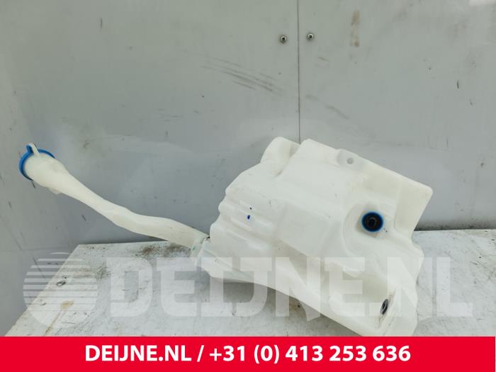 Lynk & Co 01 Scheibensprühertank vorne O323555