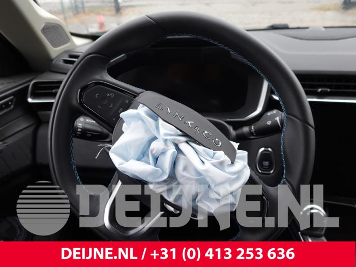 Lynk & Co 01 Lenkrad O323570
