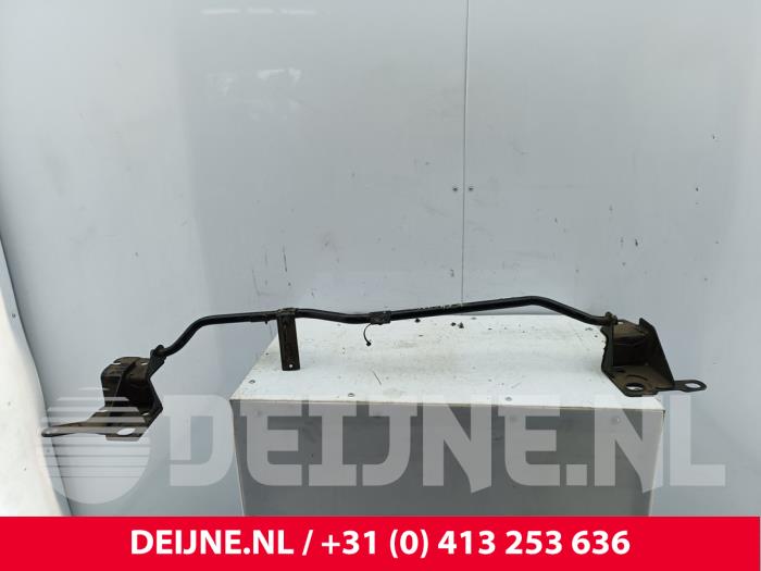 Nissan Primastar Radiatorbalken O323654