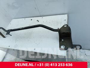 Nissan Primastar Radiatorbalken O323654 foto 3