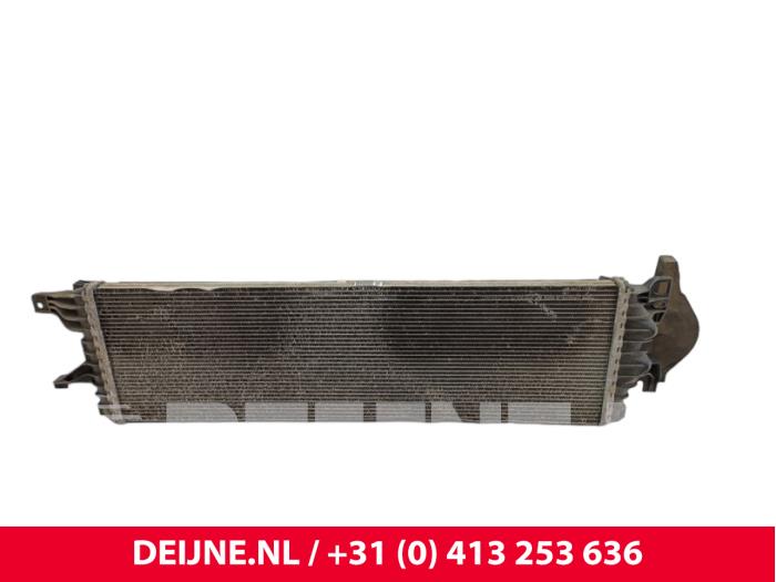 Volkswagen Transporter Kühler O323679