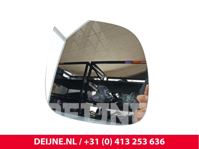 Volkswagen Transporter Spiegelglas rechts O323749