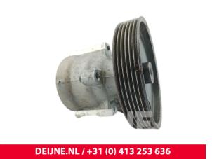 Opel Vivaro Power steering pump O323781 photo 2