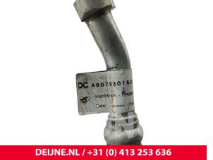 Mercedes Sprinter Airco Leiding O323880 foto 2