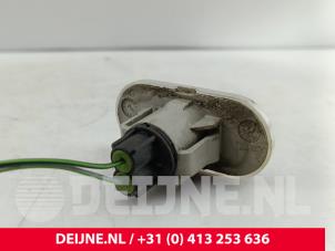 Dacia Dokker Knipperlicht Scherm rechts-voor O323920 foto 2