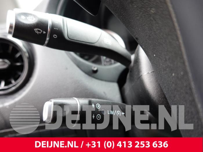 Mercedes Vito Steering column stalk O324023
