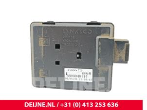 Lynk & Co 01 Binnenverlichting achter O324142 foto 2