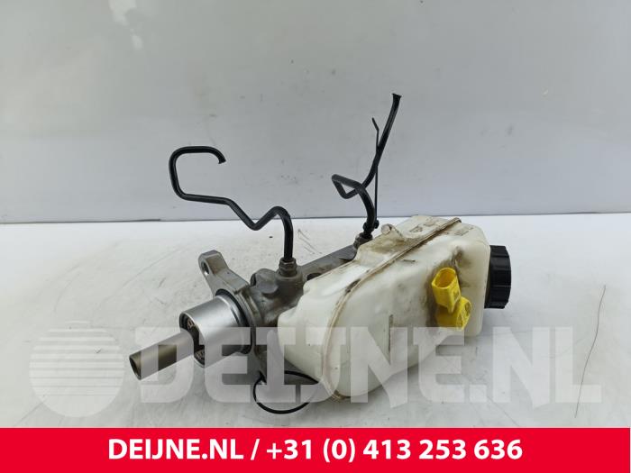 Volkswagen Crafter Hauptbremszylinder O324146