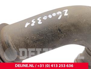 Mercedes Sprinter Intercooler Rohr O324147 foto 3