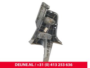 Lynk & Co 01 Rear bumper bracket, left O324152 photo 2