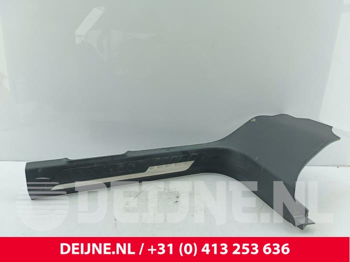 Lynk & Co 01 Einstieg vorne rechts O324168