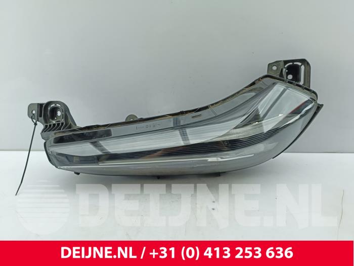 Lynk & Co 01 Tageslicht rechts O324177