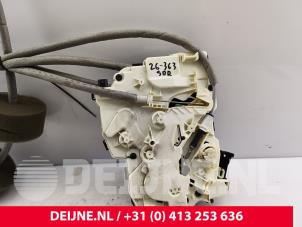 Mercedes Vito Schiebetür Schließmechanik rechts O324328 foto 3