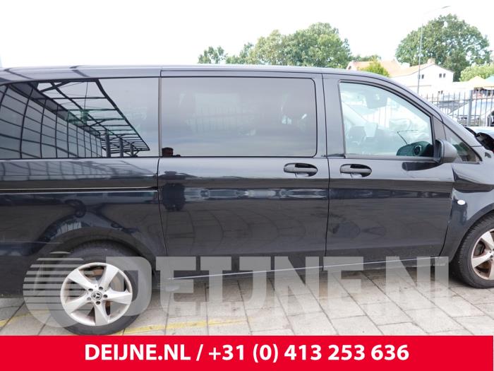 Mercedes Vito Schiebetür rechts O324301