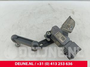 Volvo XC60 Xenon hoogteregelaar O324347 foto 2