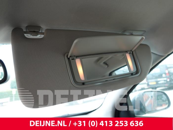 Volvo V70 Zonneklep O324878