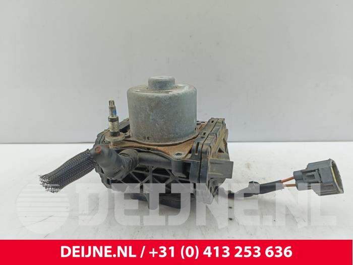 Volvo V60 Brake servo vacuum pump O324758