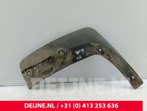 Volvo XC40 Mud-flap O324909 photo 2