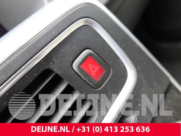 Volvo V60 Paniekverlichtings Schakelaar O325108