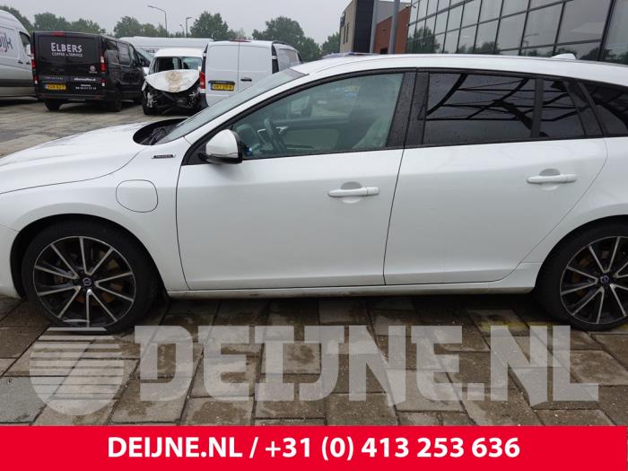 Volvo V60 Portier 4Deurs links-voor O325111