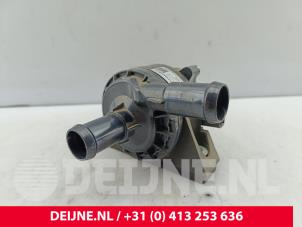 BYD Seal Additional water pump O325221 photo 2
