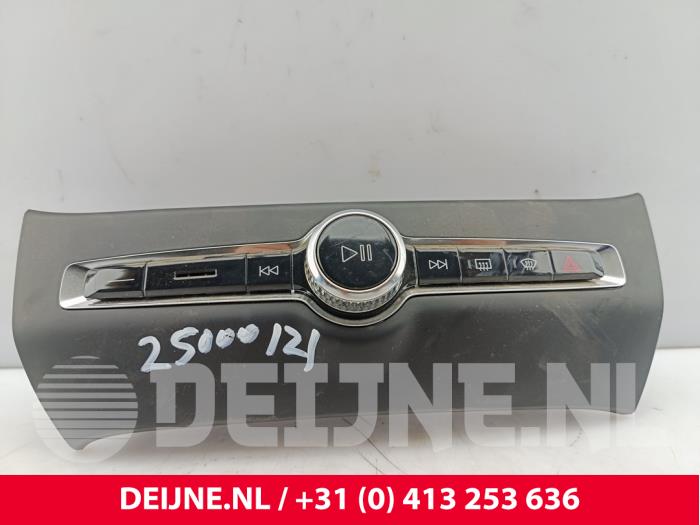 Volvo V60 Radiobedienfeld O325230