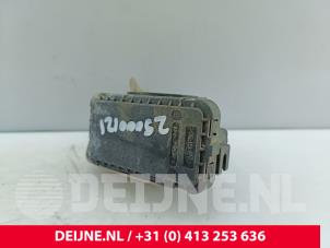Volvo V60 Alarm siren O325274 photo 2