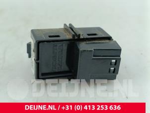 Volvo V60 Central locking switch O325259 photo 2