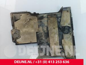 Mercedes Vito Bash plate O325641 photo 2