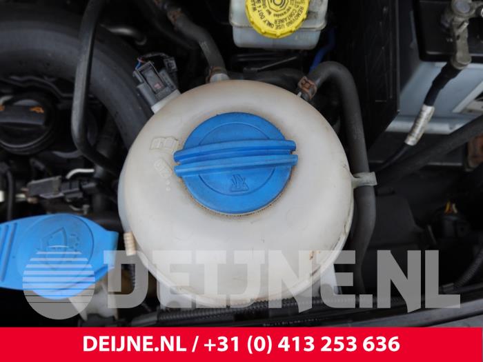 Volkswagen Transporter Ausgleichsbehälter O325850