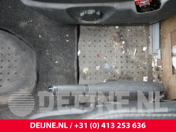 Volkswagen Transporter Handbremsgriff O325856