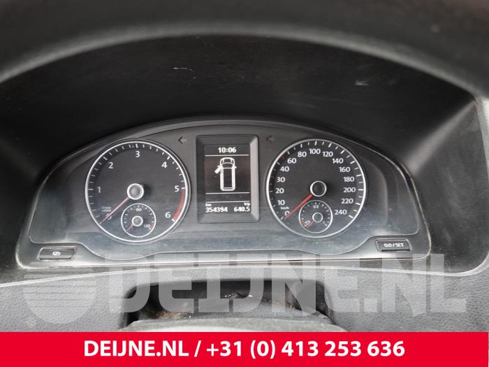 Volkswagen Transporter Tacho - Kombiinstrument KM O325860