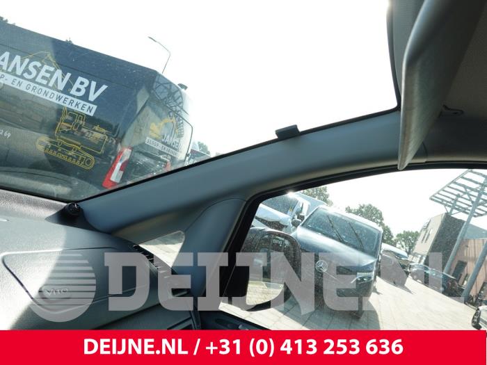 Mercedes Vito A-stijl Afdekkap rechts O326452