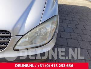 Mercedes Vito Koplamp links O326488 foto 3