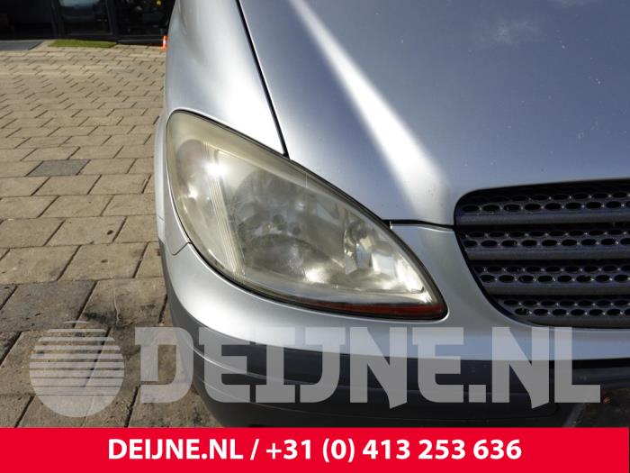 Mercedes Vito Scheinwerfer rechts O326489