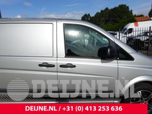 Mercedes Vito Portier 2Deurs rechts O326502 foto 2