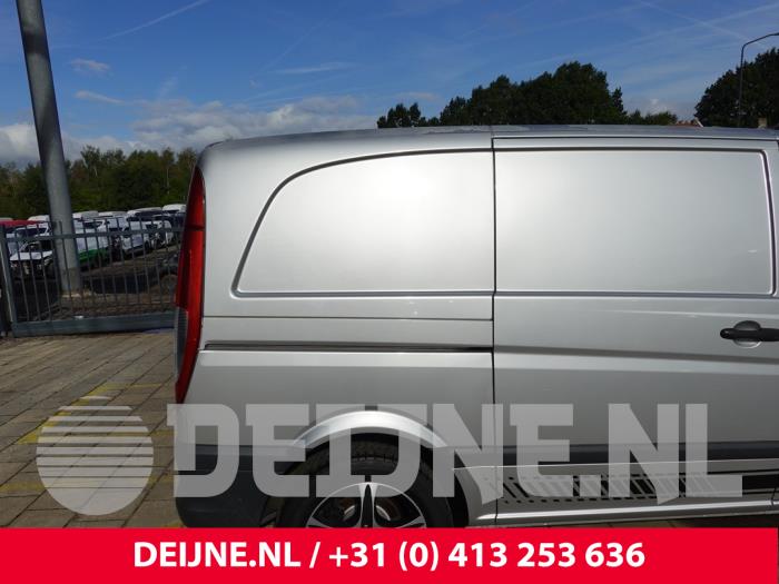 Mercedes Vito Schiebetür Schiene rechts O326524