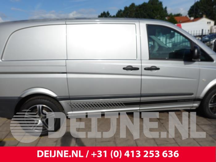 Mercedes Vito Schiebetür rechts O326525