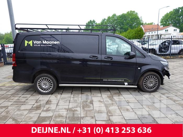 Mercedes Vito Seitenleiste O326637