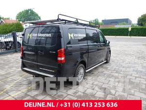 Mercedes Vito Seitenleiste O326637 foto 2