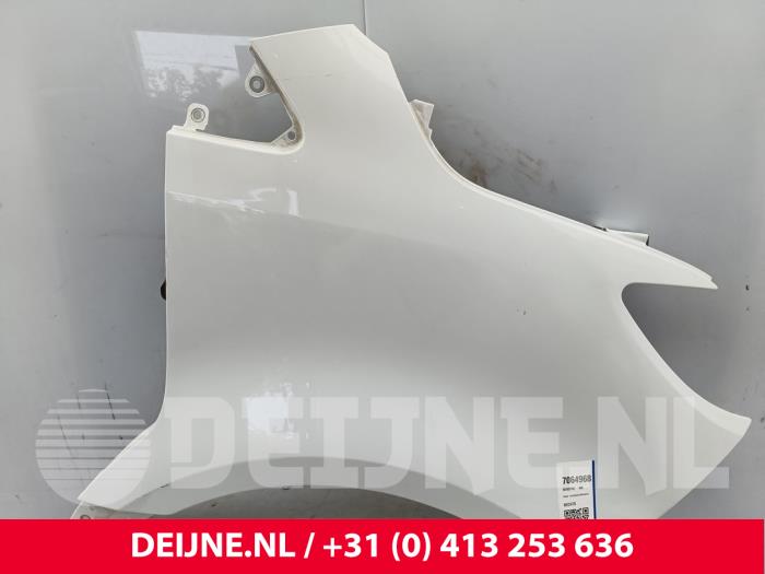 Mercedes Sprinter Scherm rechts-voor O326618